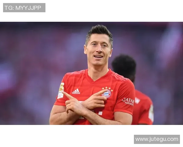 莱万状态火热欧冠赛场独领风骚射手榜争夺战已然开启