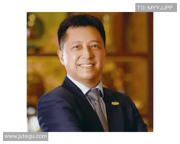 朱旭航的成长之路：从青涩少年到行业领军人物的奋斗历程